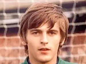 Supporting image for story: Former Shrewsbury Town goalkeeper John Phillips passes away