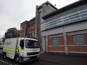 Supporting image for story: Controlled explosion as residents evacuated from Bloxwich street