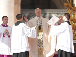 Supporting image for story: Pope gives Venezuela reason to celebrate by canonising first saint