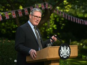 Supporting image for story: Public gives new Government ‘benefit of doubt’ despite early disapproval – poll