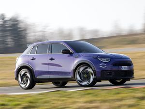 Supporting image for story: Abarth slashes the price of its 600e Scorpionissima by £2,100