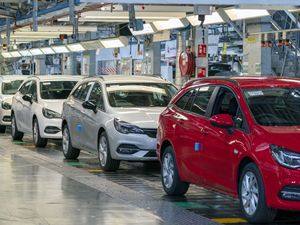 Supporting image for story: Electric vehicle targets not working as intended, says Business Secretary