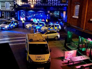 Supporting image for story: Cordon lifted and people allowed to return to their homes following bomb threat at Shrewsbury hotel