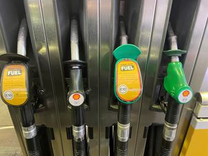 Supporting image for story: Petrol prices exceed £1.70 per litre for first time