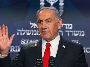 Supporting image for story: Trump ceasefire plan falters as Israel says Iran launched more missiles