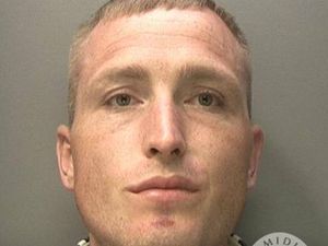 Supporting image for story: Man jailed for ramming police cars during pursuit in Brierley Hill