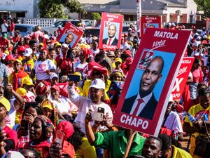 Supporting image for story: Mozambique’s ruling party looks to extend 49 years in power