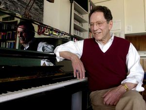 Supporting image for story: Song satirist Tom Lehrer dies aged 97