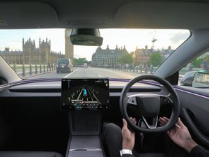 Supporting image for story: Tesla tests fully self-driving car in London and Swindon