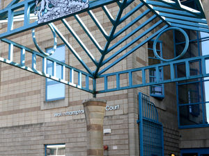 Supporting image for story: Jury deliberating in Wolverhampton kidnap trial 