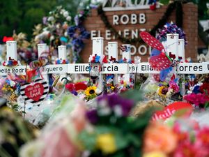 Supporting image for story: Ex-police chief appears in court for first time after Uvalde massacre indictment