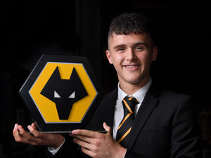 Supporting image for story: Ryan Giles signs new long-term Wolves deal 