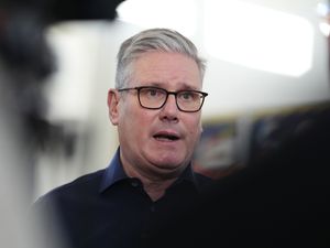 Supporting image for story: PM faces call to rule out use of British bases if US attacks Greenland