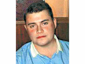 Supporting image for story: Poll: Should people who carry knives be given automatic life sentences?