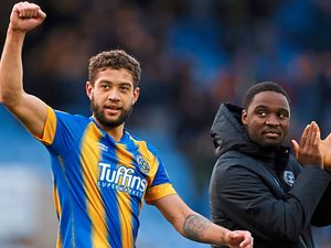 Supporting image for story: Dave Edwards: Wycombe win proof of Shrewsbury's mentality