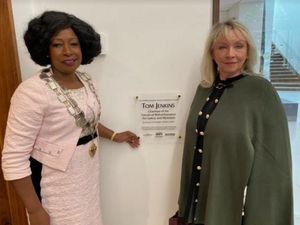 Supporting image for story: Plaque unveiled in honour of art gallery champion in Wolverhampton