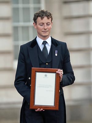 The official announcement of the death is posted at Buckingham Palace