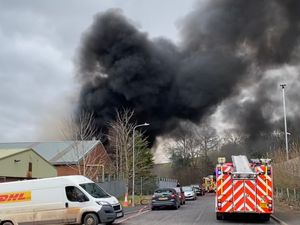Supporting image for story: Crews tackle large fire at Tenbury Wells Business Park 