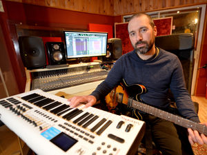 Supporting image for story: New city music project praised by Blur frontman