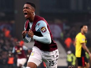 Supporting image for story: Aston Villa to assess injured duo 