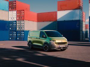 Supporting image for story: New Volkswagen Transporter arrives with diesel, plug-in hybrid and electric powertrains