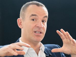 Supporting image for story: Martin Lewis apologises to Kemi Badenoch for ‘gate crashing’ ITV interview