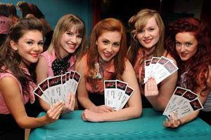 Supporting image for story: Pin-Ups offer best of Midlands burlesque