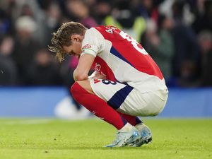 Supporting image for story: Arsenal lose further ground in Premier League title race after draw at Chelsea