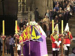 Supporting image for story: Everything you need to know if you're travelling down to London to see the Queen 'Lying in State' 