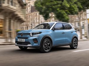 Supporting image for story: Citroen reveals petrol and hybrid versions of electric C3