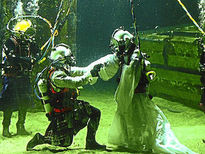 Supporting image for story: Deeply in love - bride and groom take the plunge