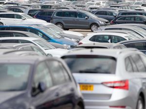 Supporting image for story: Can I still buy a car in England’s lockdown?