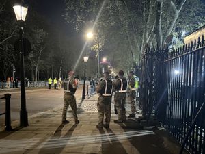 Supporting image for story: Man arrested after ‘shotgun cartridges thrown into grounds of Buckingham Palace’