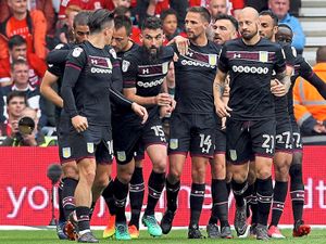 Supporting image for story: Mile Jedinak: Aston Villa's players determined to win promotion and make Steve Bruce proud