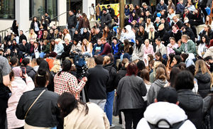 SANDWELL COPYRIGHT NATIONAL WORLD TIM THURSFIELD 20/10/24 .Liam Payne vigil in Chamberlain Square, Birmingham..