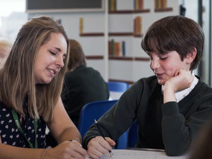 Supporting image for story: Thank your teacher as part of art competition