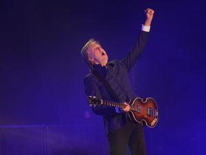 Supporting image for story: Documentary reveals Paul McCartney And Wings recording album in 1974