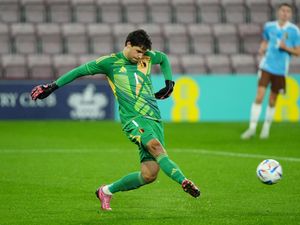 Supporting image for story: Senne Lammens set to join Man Utd from Antwerp on Transfer Deadline Day