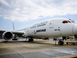 Supporting image for story: Inquiry launched over false inspection claims linked to Boeing 787 plane