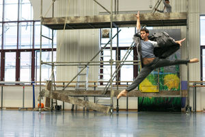 Mathias Dingman as Wolf; photo Dasa Wharton