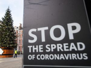 Supporting image for story: Scientists warn of third wave risk over Christmas bubble plan