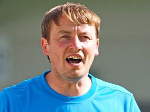 Supporting image for story: Andy Pryce talks will be 'critical' – AFC Telford chief Rob Edwards