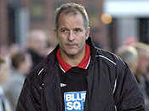 Supporting image for story: Fringe players impress for Bully