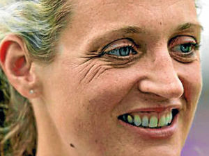 Supporting image for story: Archer Alison Williamson aiming for return to teaching