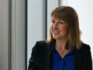 Supporting image for story: Reeves sets out sweeping reforms to financial sector in search for growth