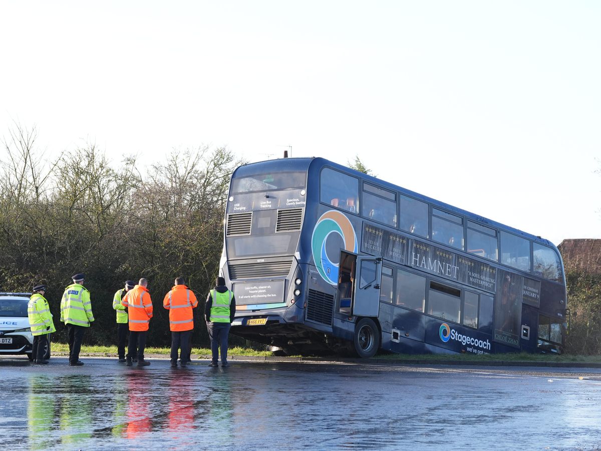 School bus crashes into ditch in Kent