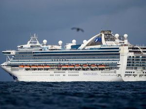 Supporting image for story: Britons stuck on coronavirus-hit cruise ship to be allowed to leave