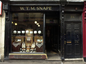 Supporting image for story: 11 much-loved Wolverhampton shops that Wulfrunians miss most - how many do you remember?