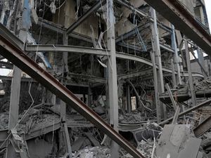 Supporting image for story: Israel launches new strikes on Tehran and Lebanon as Iran hits Gulf neighbours