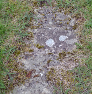 The famous whipper in's name can still be read on the tombstone.